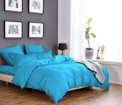 Сатиновое постельное белье голубого цвета фото