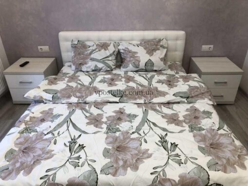 Фланелевое постельное с лилиями фото