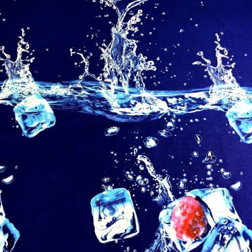 Ткань с ягодами малины 3