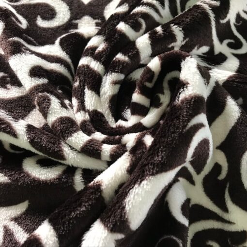 Ткань для пледов Вензель коричневый 180 см 2