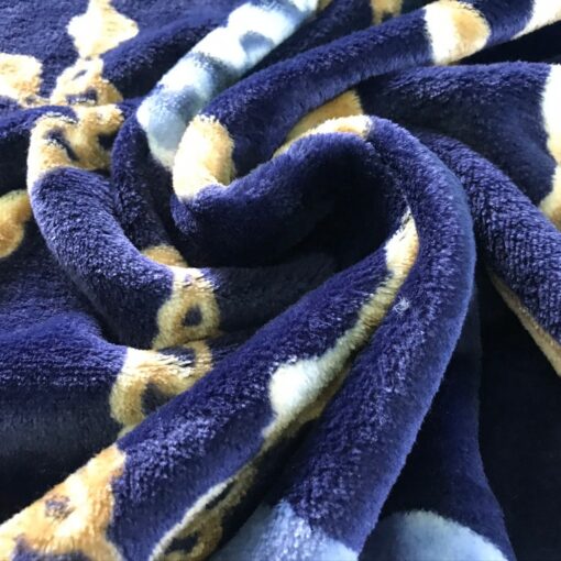 Ткань для пледов Цветы 180 см 2