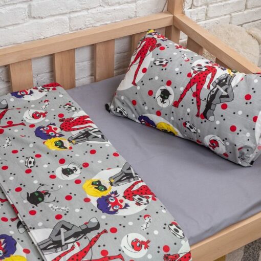 Постельное белье Lady bug (Леди баг) на сером фото