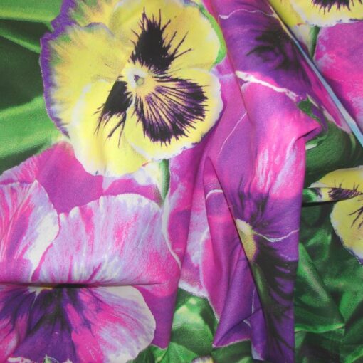 Постельное белье Анютины глазки 3D фото 2